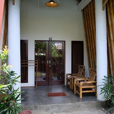 Edelweiss Homestay Kuta  Ngoại thất bức ảnh