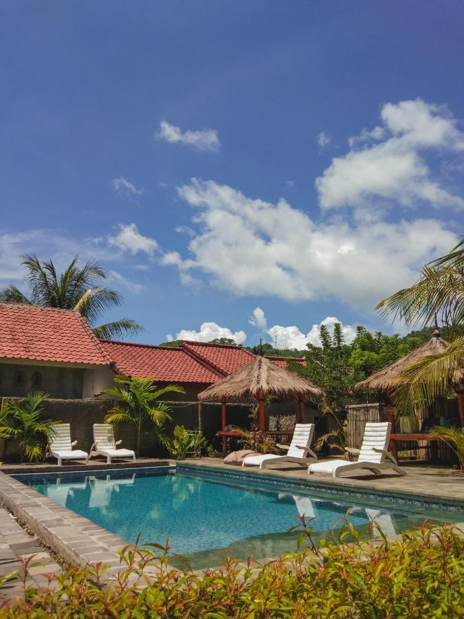 Edelweiss Homestay Kuta  Ngoại thất bức ảnh