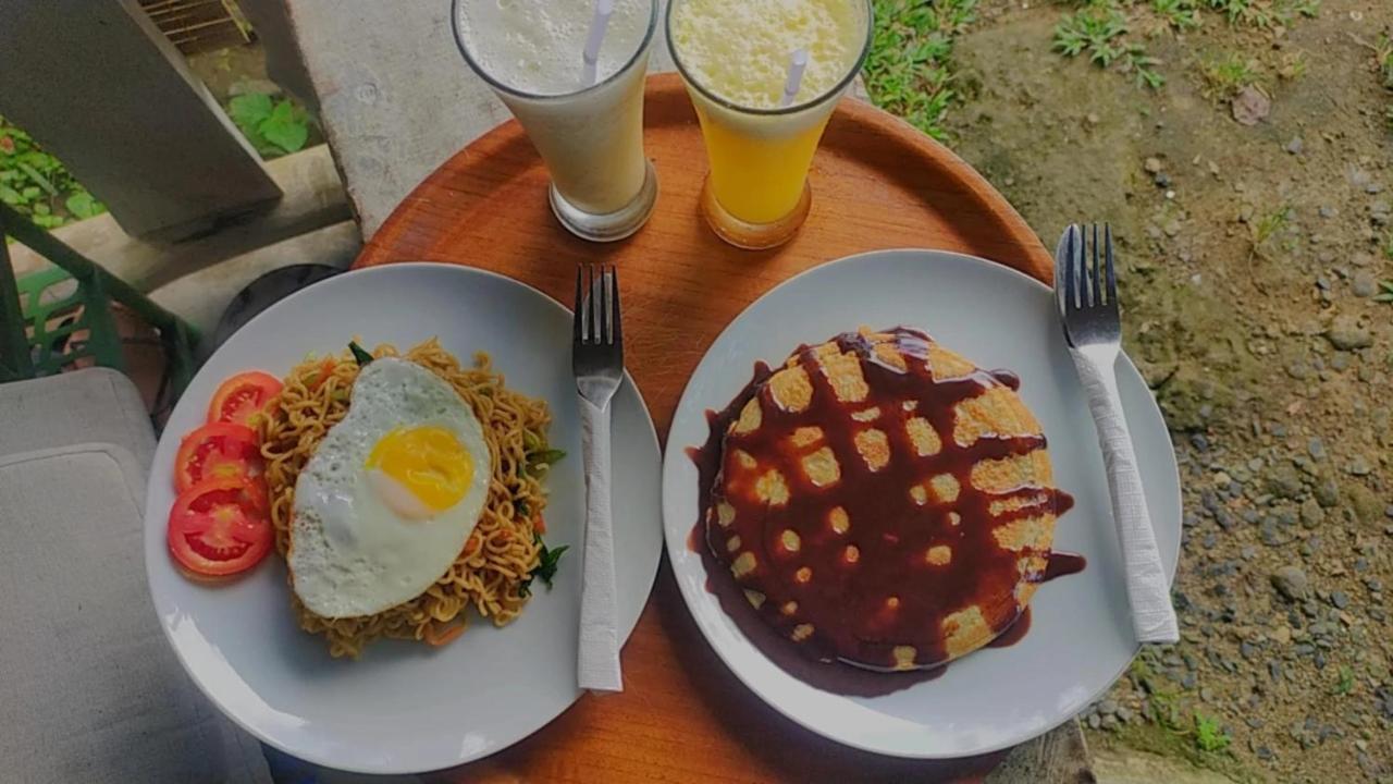 Edelweiss Homestay Kuta  Ngoại thất bức ảnh