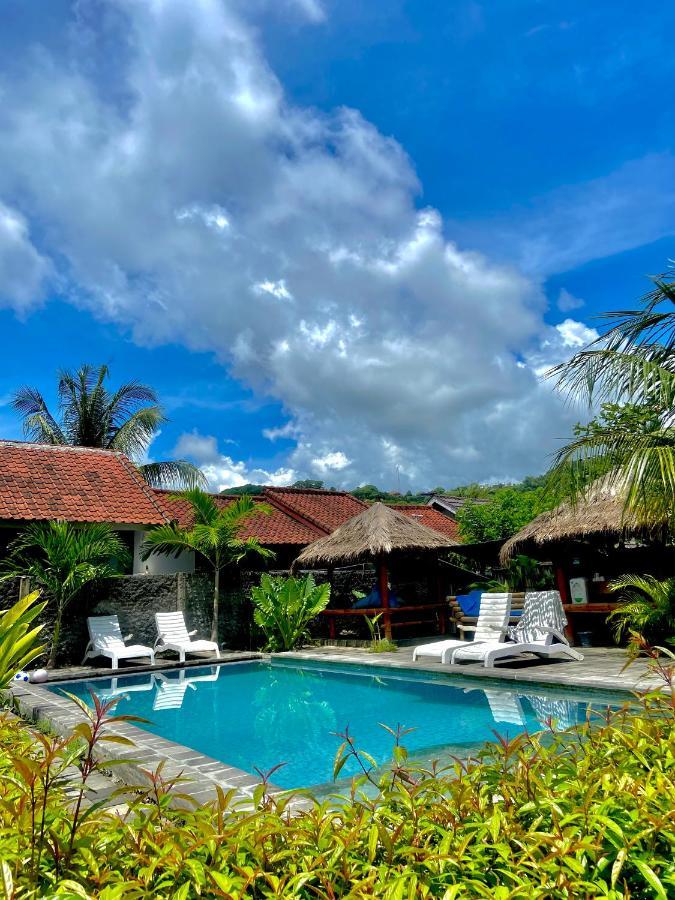 Edelweiss Homestay Kuta  Ngoại thất bức ảnh
