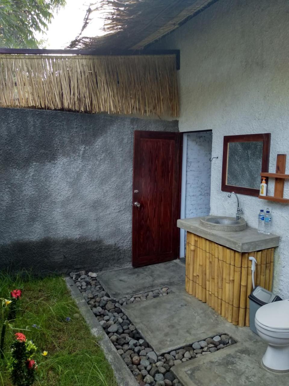 Edelweiss Homestay Kuta  Ngoại thất bức ảnh