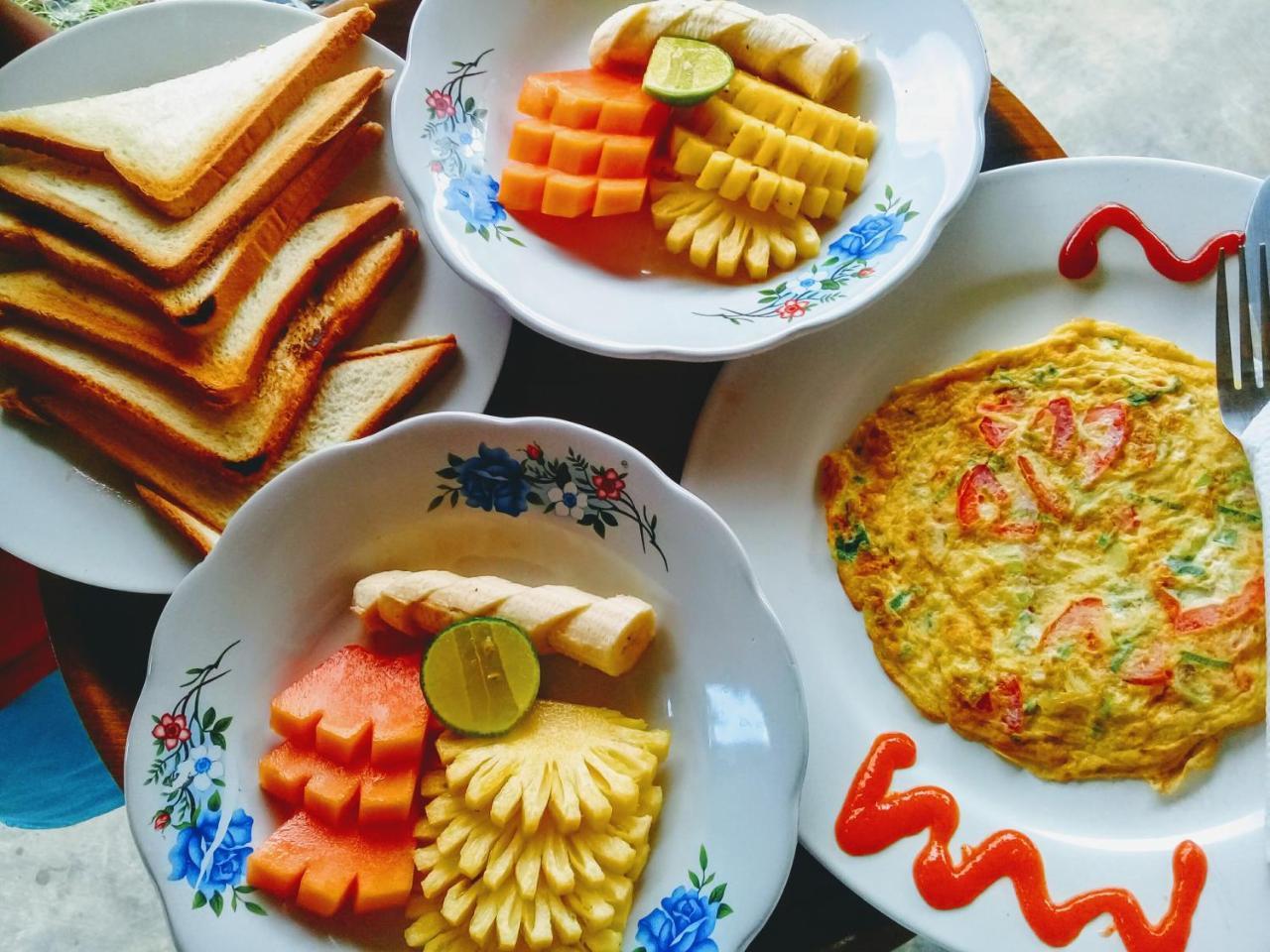 Edelweiss Homestay Kuta  Ngoại thất bức ảnh